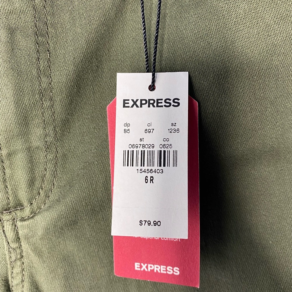 Express Green Distressed High Rise Legging - Picture 5 of 7
